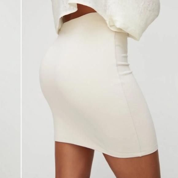 Aritzia Wilfred Free Cream Stretch Mini Skirt (XXS) - Picture 1 of 6